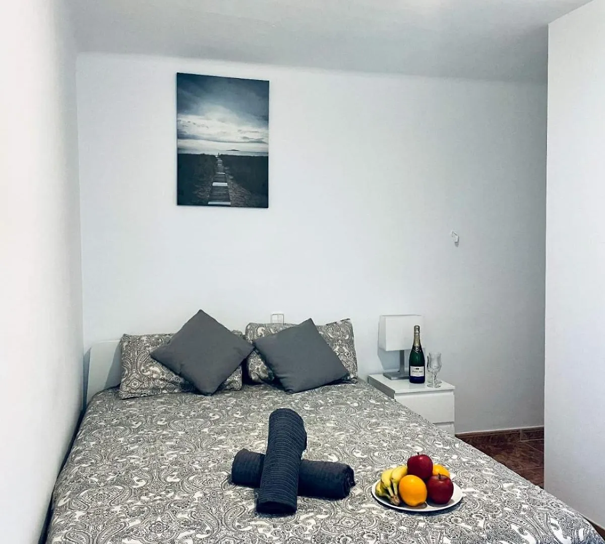 Cardenales Apartment Barcelona Spain